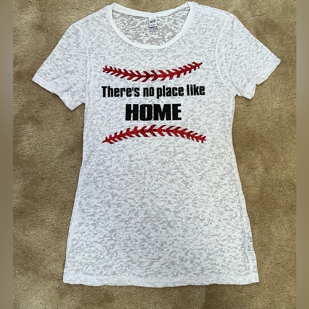 Kavio White and Red Baseball Tee Medium